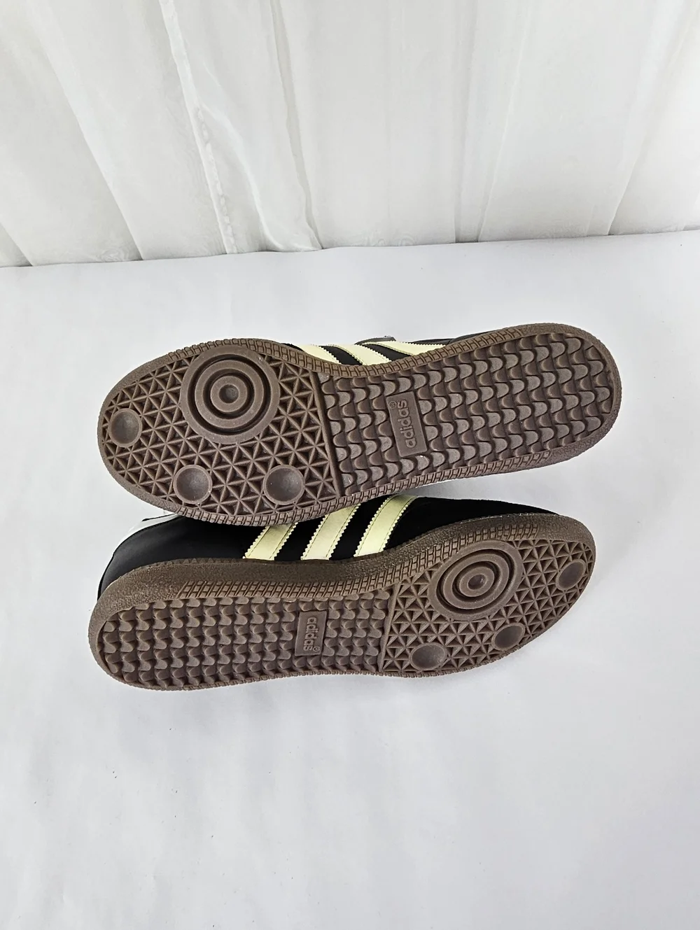 Adidas Samba Classic Sneaker Black White Retro Men's 8 NEW